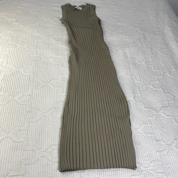 Legoe Heritage Luxe Shift Maternity Dress Beige Side Zip Sleeveless Ribbed Sz XS - Picture 2 of 13